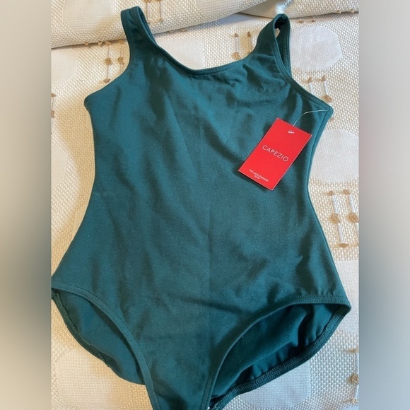 Capezio girls High-neck Tank Leotard size L - Picture 2 of 5